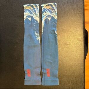 Wave Patterned Blue Arm Sleeves